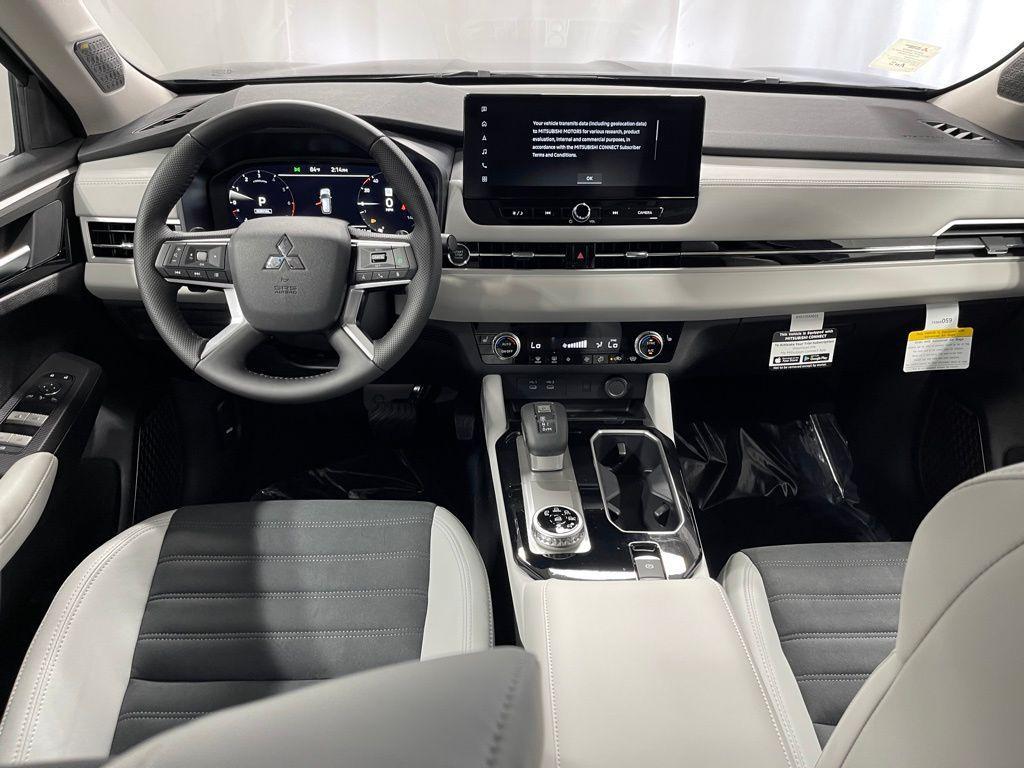 new 2025 Mitsubishi Outlander car, priced at $36,660