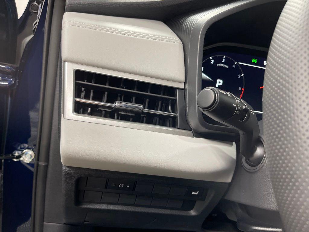 new 2025 Mitsubishi Outlander car, priced at $36,660