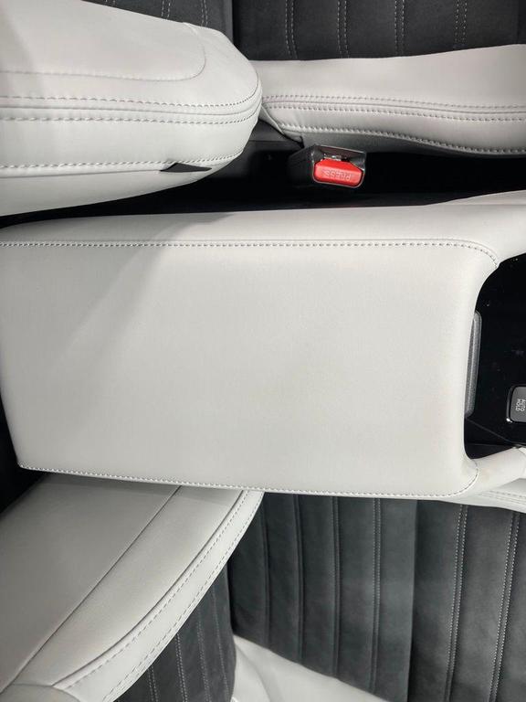 new 2025 Mitsubishi Outlander car, priced at $36,660