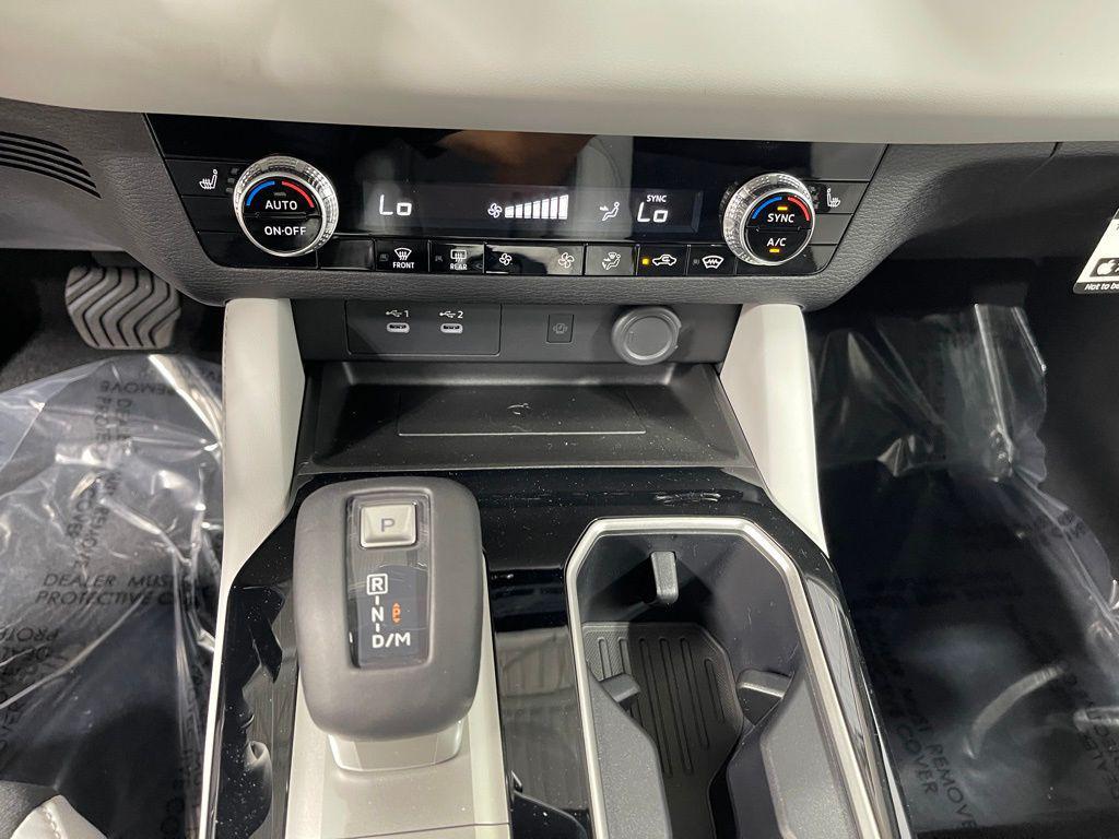 new 2025 Mitsubishi Outlander car, priced at $36,660