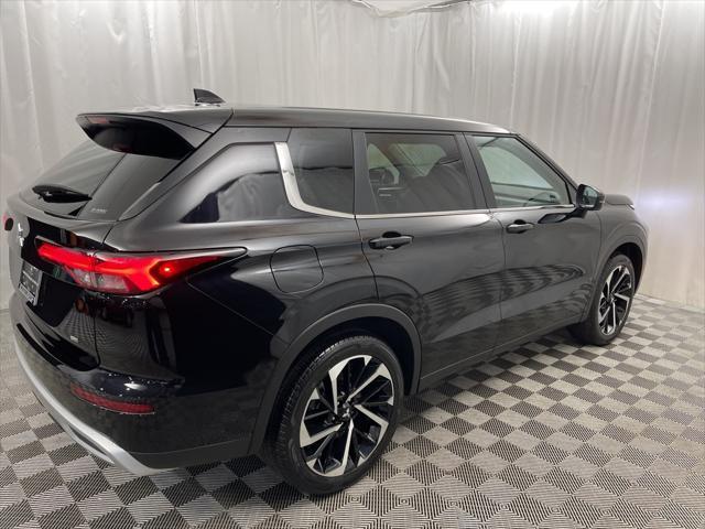 new 2024 Mitsubishi Outlander car, priced at $38,135