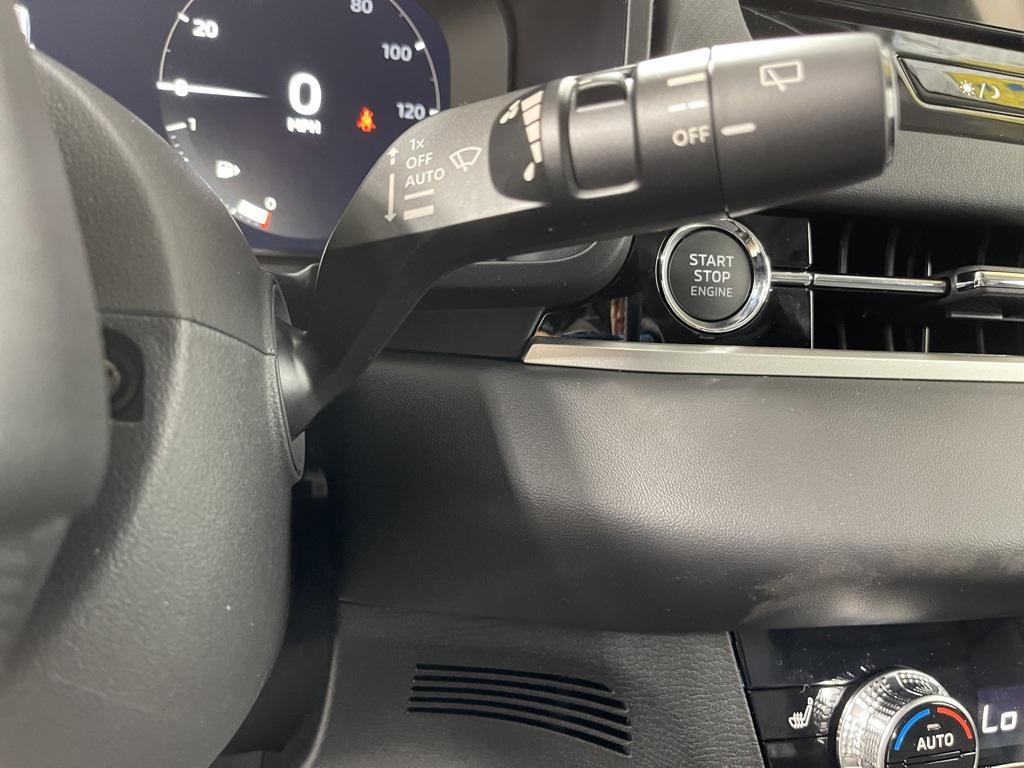 new 2025 Mitsubishi Outlander car, priced at $37,200