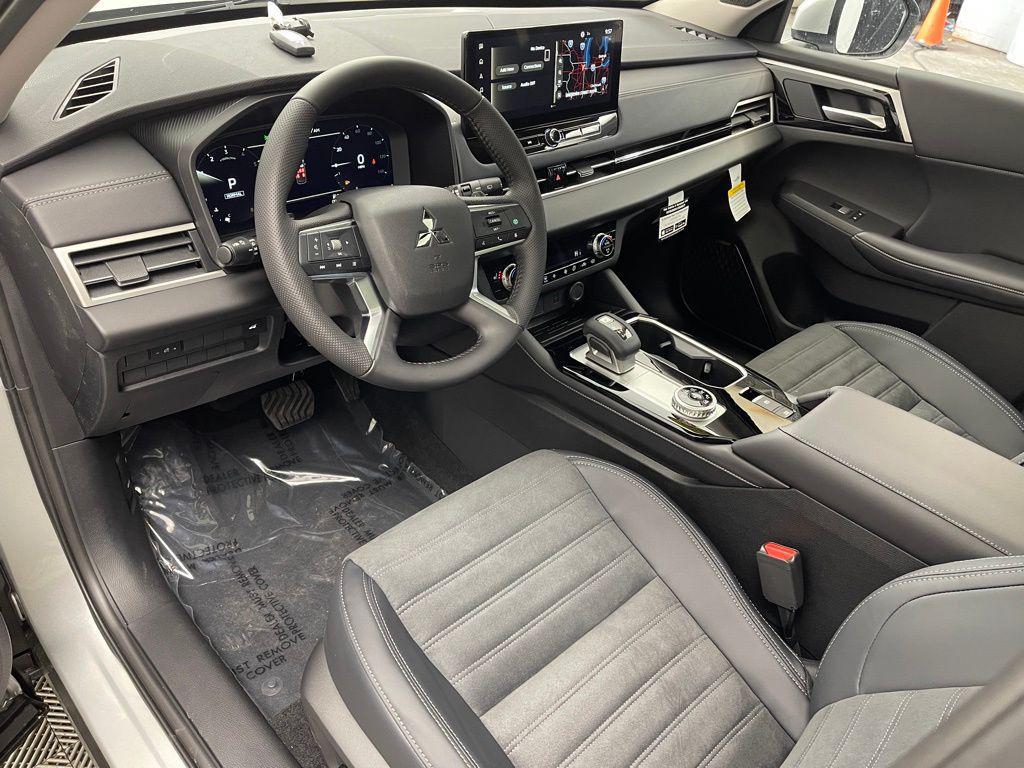 new 2025 Mitsubishi Outlander car, priced at $37,200
