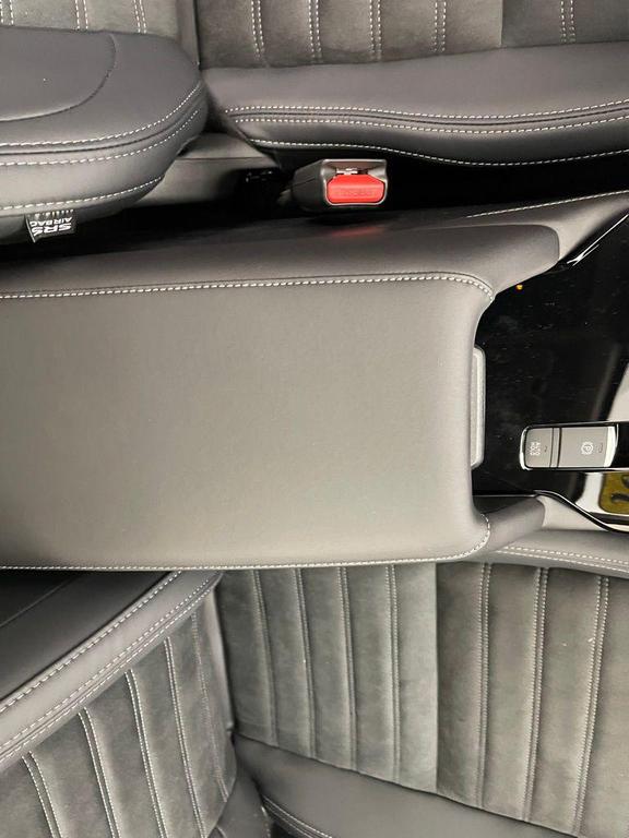 new 2025 Mitsubishi Outlander car, priced at $37,200