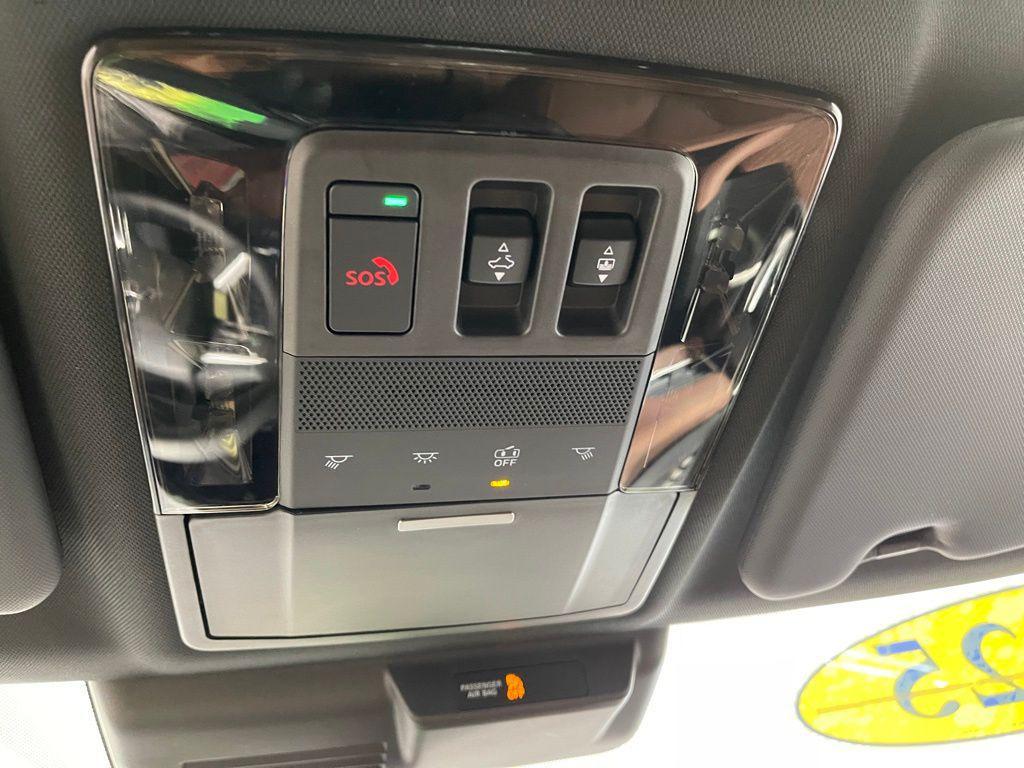 new 2025 Mitsubishi Outlander car, priced at $42,700