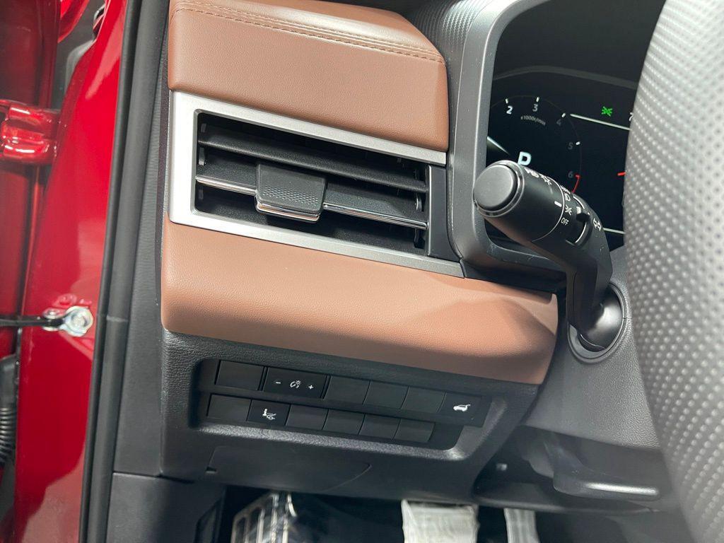 new 2025 Mitsubishi Outlander car, priced at $42,700