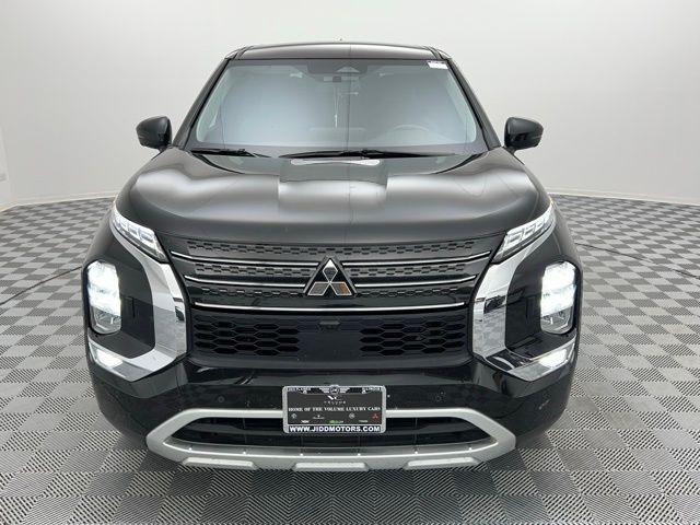 used 2024 Mitsubishi Outlander car, priced at $25,295
