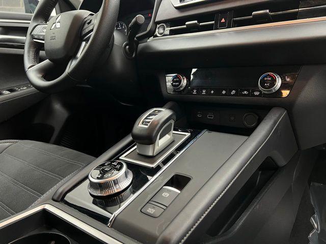 used 2024 Mitsubishi Outlander car, priced at $25,295