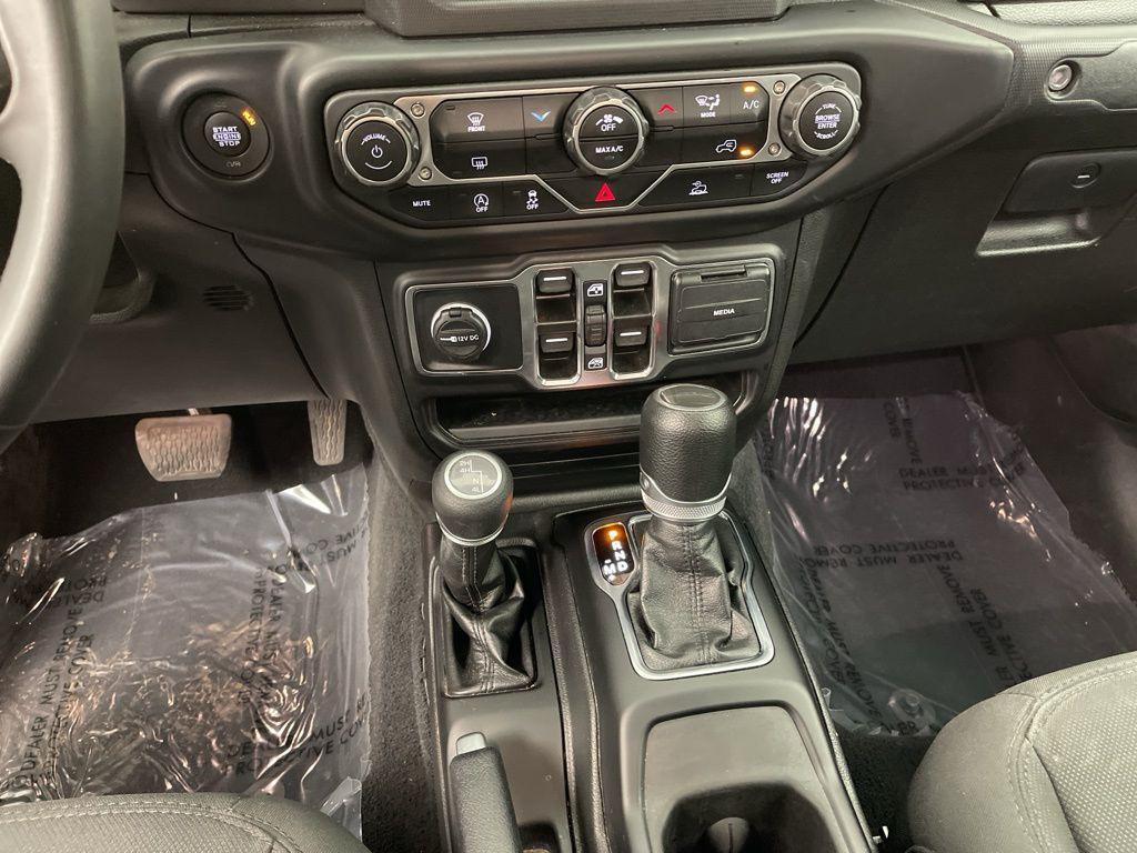 used 2023 Jeep Gladiator car, priced at $26,485