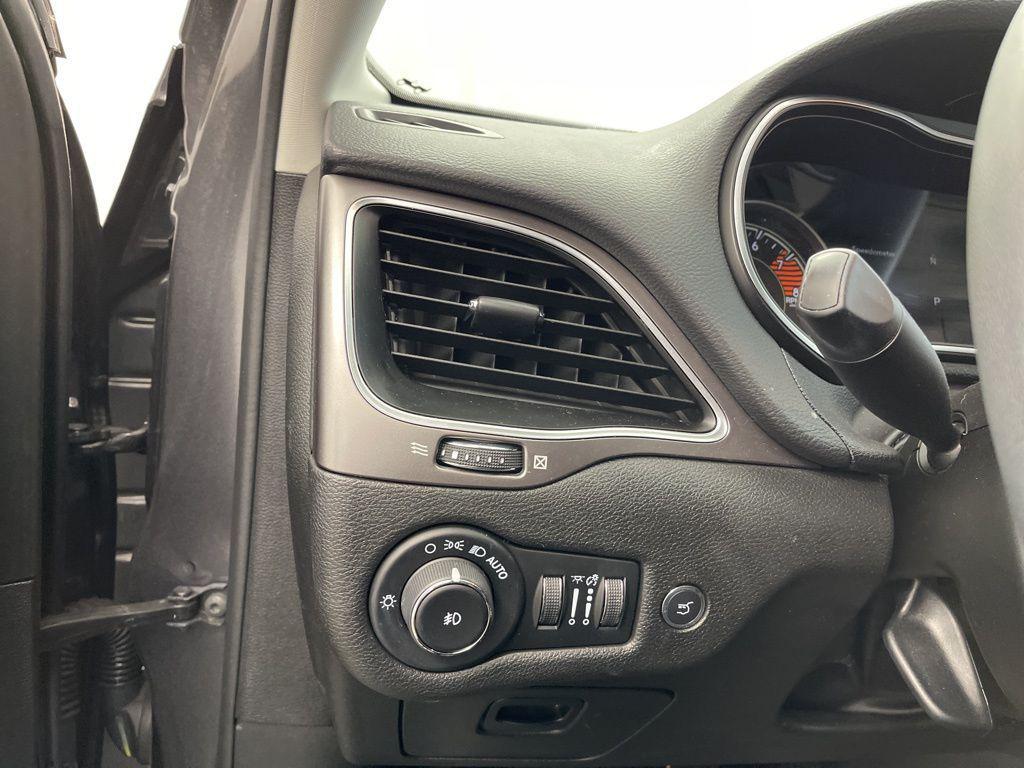 used 2021 Jeep Cherokee car, priced at $21,985