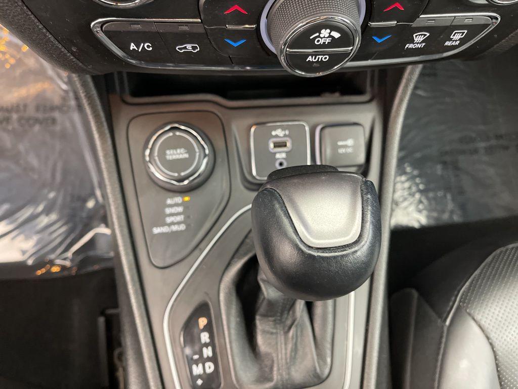 used 2021 Jeep Cherokee car, priced at $21,985