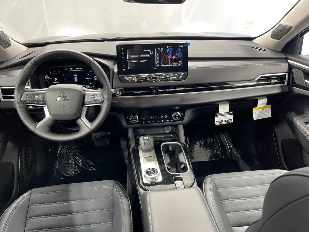 new 2025 Mitsubishi Outlander car, priced at $36,750