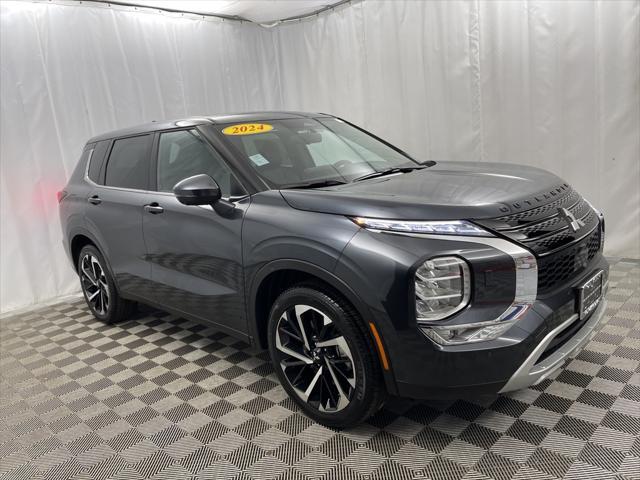 new 2024 Mitsubishi Outlander car, priced at $38,090