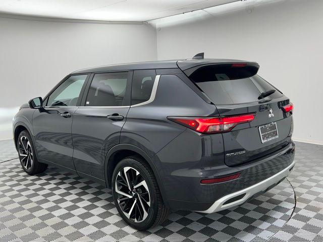 used 2024 Mitsubishi Outlander car, priced at $25,495