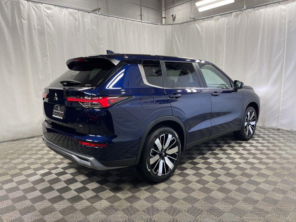 new 2025 Mitsubishi Outlander car, priced at $36,200