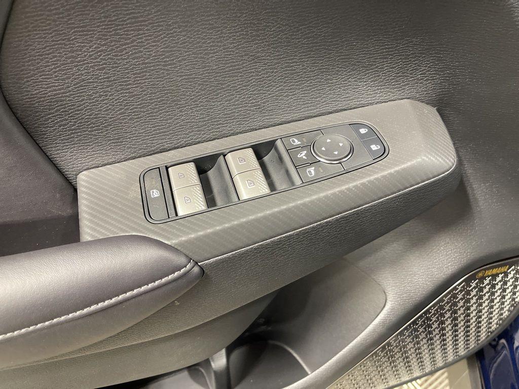 new 2025 Mitsubishi Outlander car, priced at $36,200