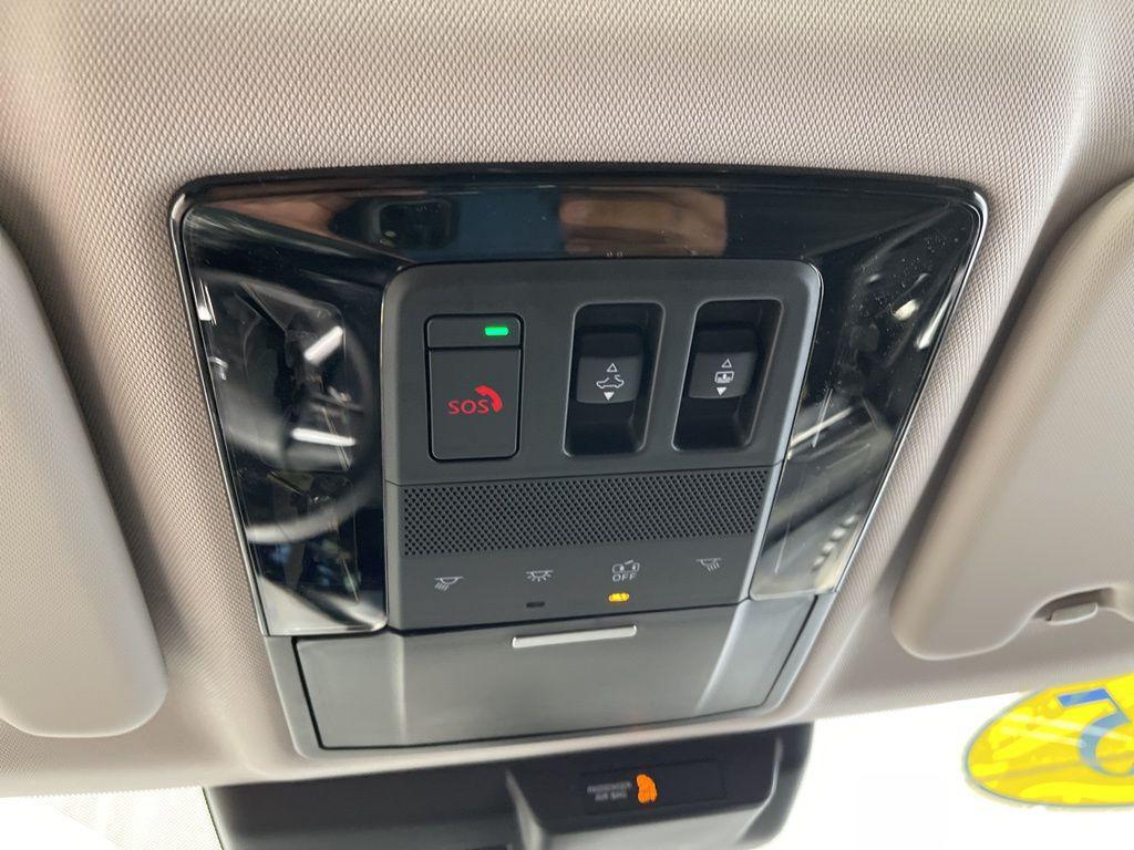 new 2025 Mitsubishi Outlander car, priced at $36,200