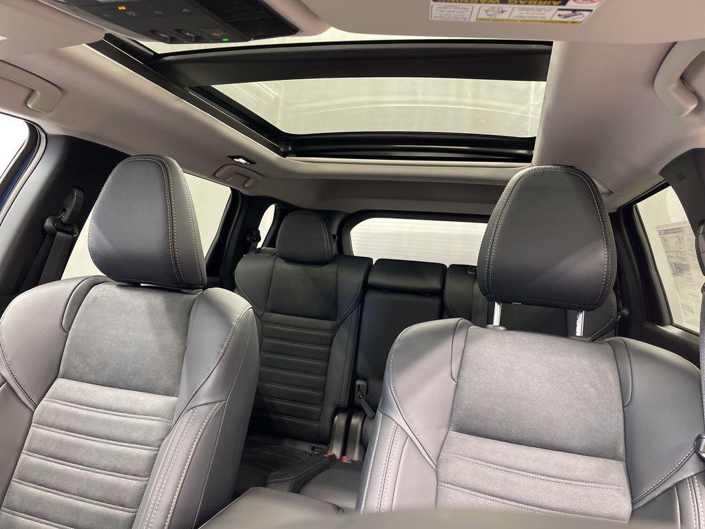 new 2025 Mitsubishi Outlander car, priced at $36,200