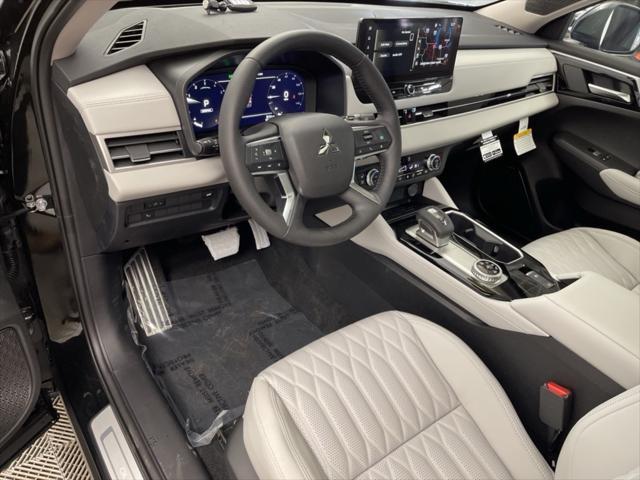new 2025 Mitsubishi Outlander car, priced at $44,035