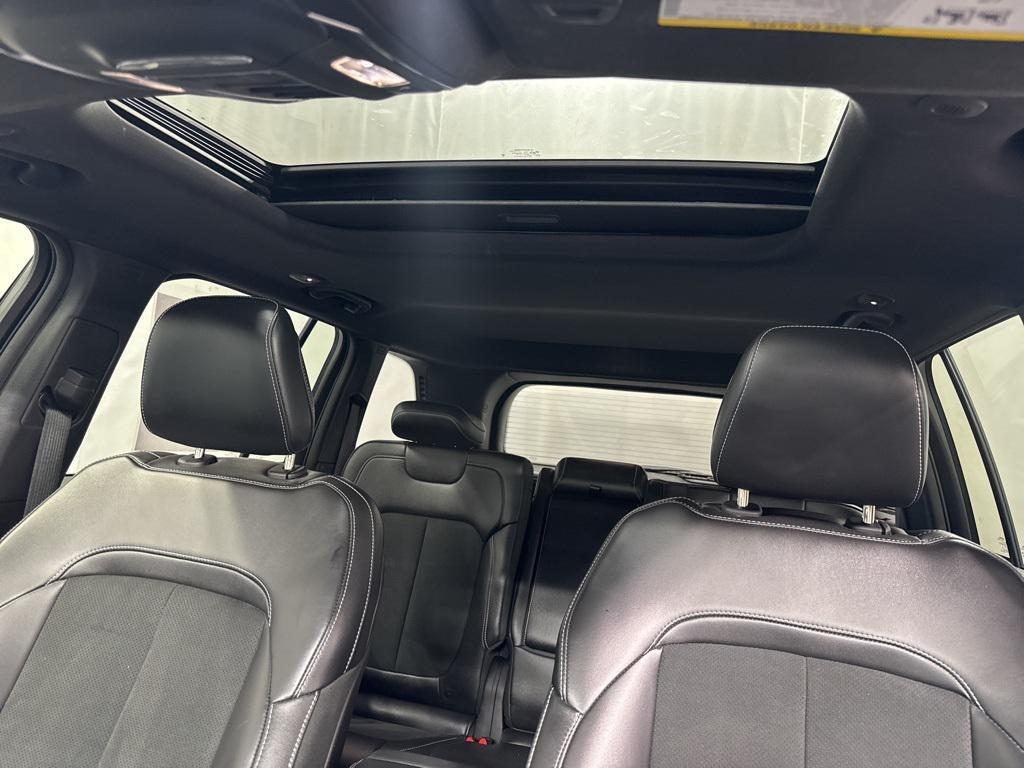 used 2024 Jeep Grand Cherokee car, priced at $33,985