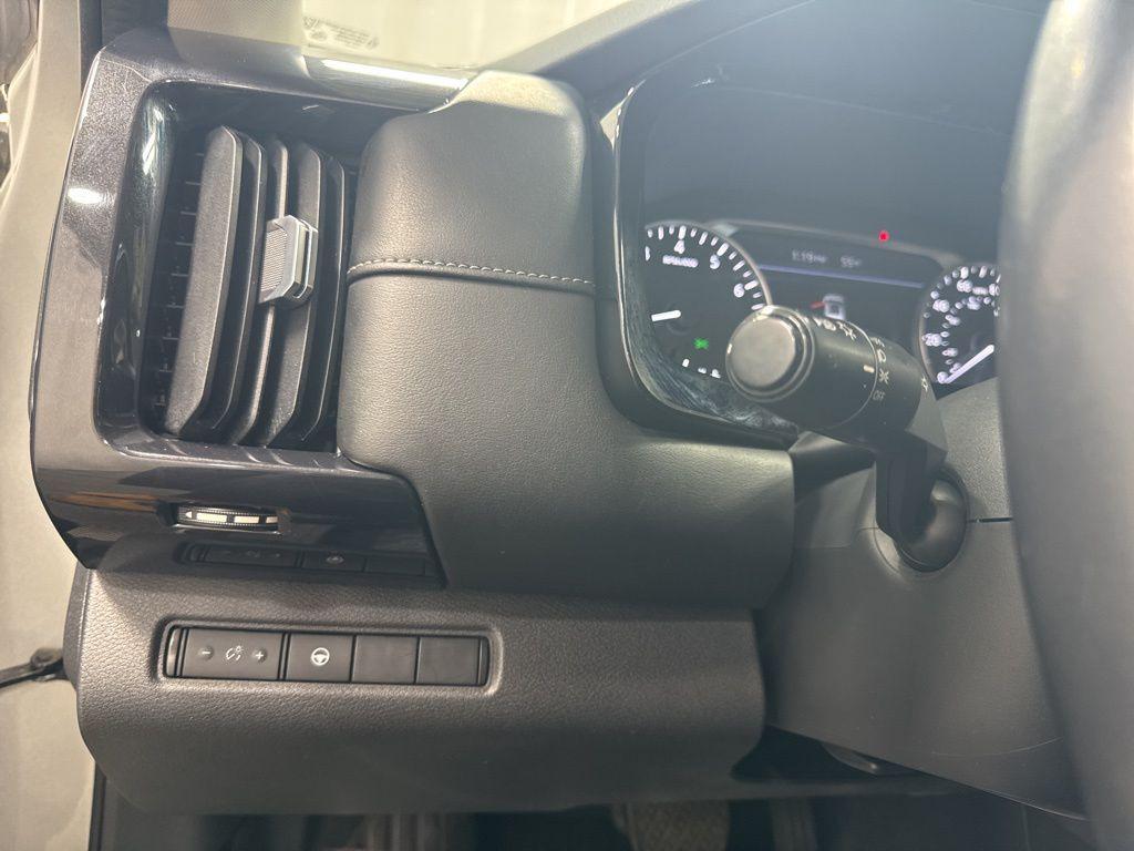 used 2022 Nissan Pathfinder car, priced at $22,995