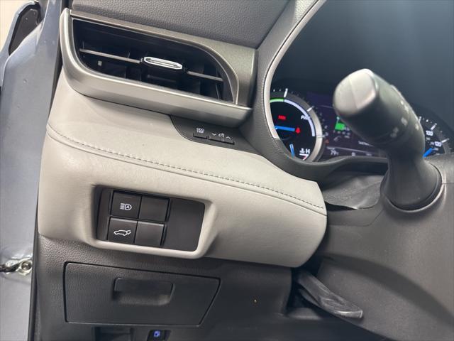 used 2021 Toyota Highlander Hybrid car, priced at $35,595