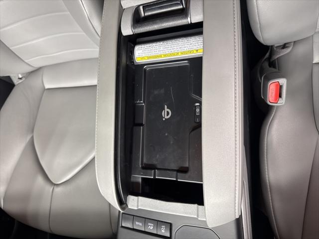 used 2021 Toyota Highlander Hybrid car, priced at $35,595
