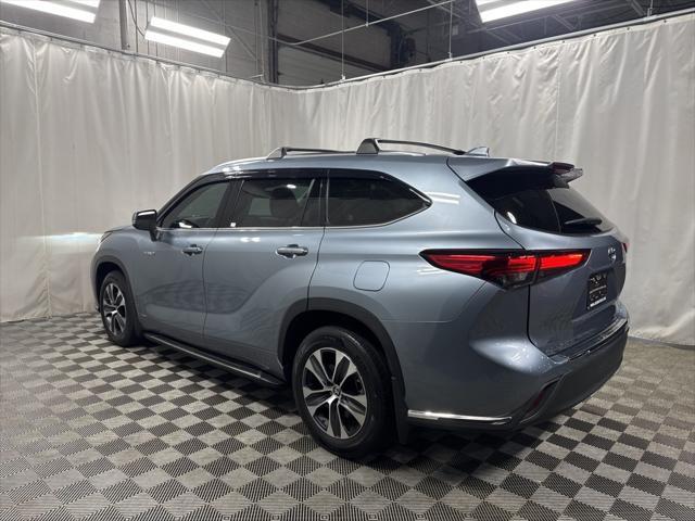 used 2021 Toyota Highlander Hybrid car, priced at $35,595