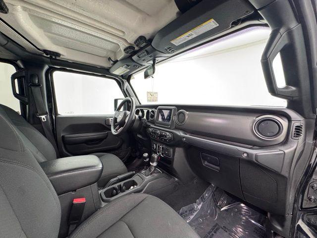 used 2023 Jeep Gladiator car, priced at $26,385