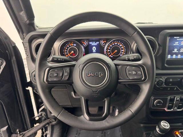 used 2023 Jeep Gladiator car, priced at $26,385