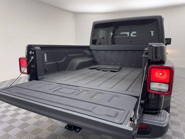 used 2023 Jeep Gladiator car, priced at $26,385