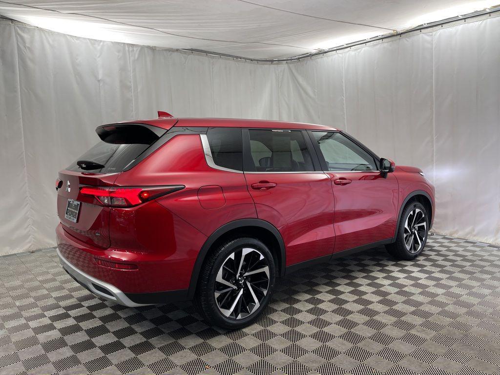 used 2024 Mitsubishi Outlander car, priced at $22,895