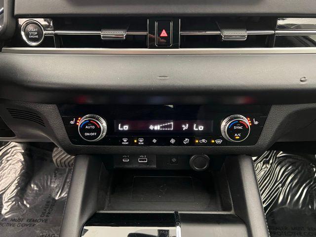 used 2024 Mitsubishi Outlander car, priced at $23,695