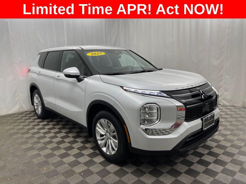 new 2025 Mitsubishi Outlander car, priced at $29,985