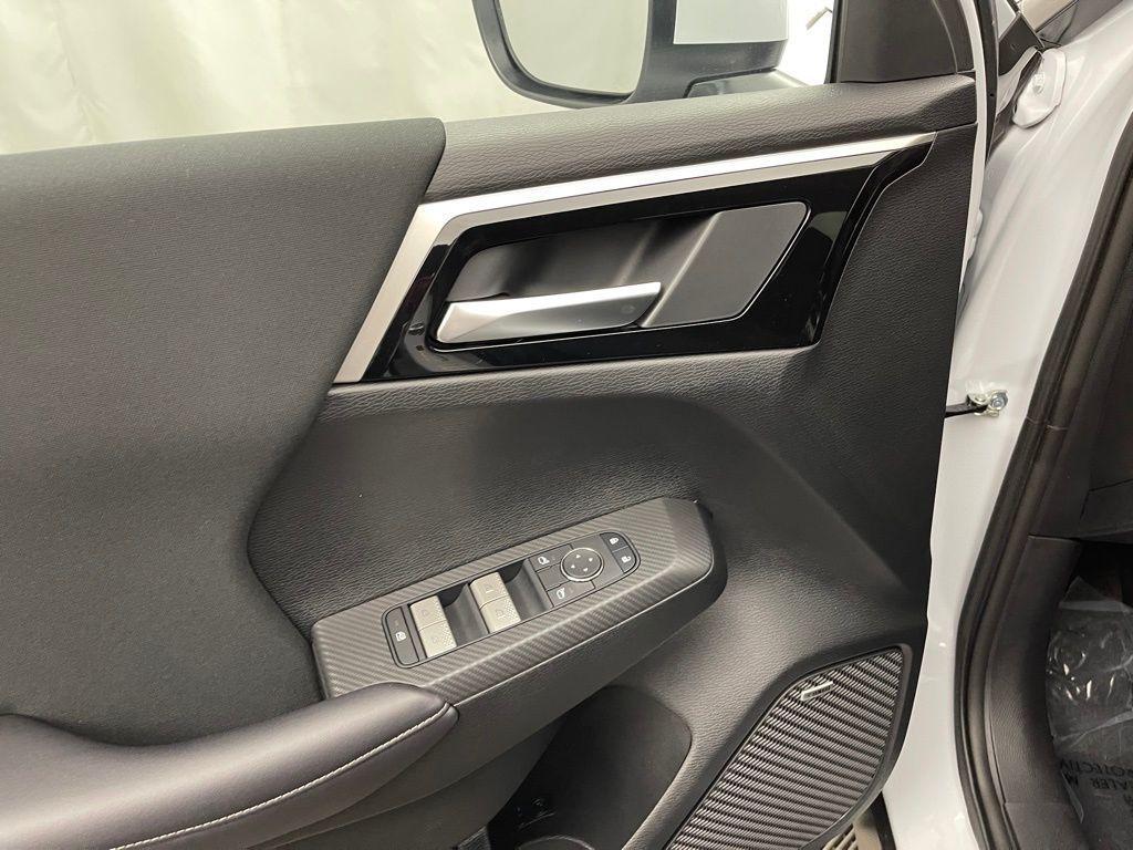 new 2025 Mitsubishi Outlander car, priced at $29,985