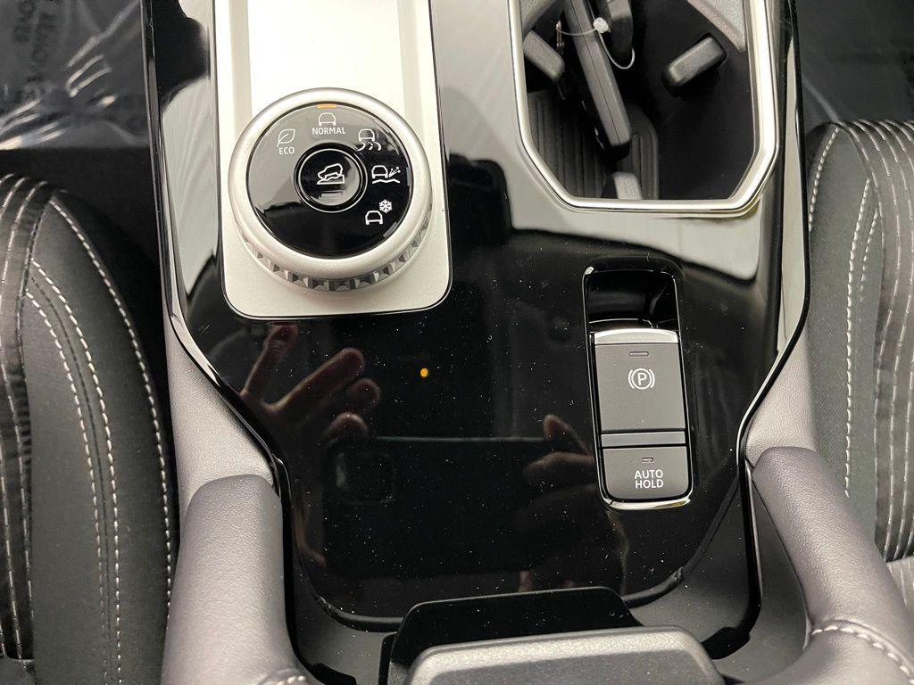 new 2025 Mitsubishi Outlander car, priced at $29,985