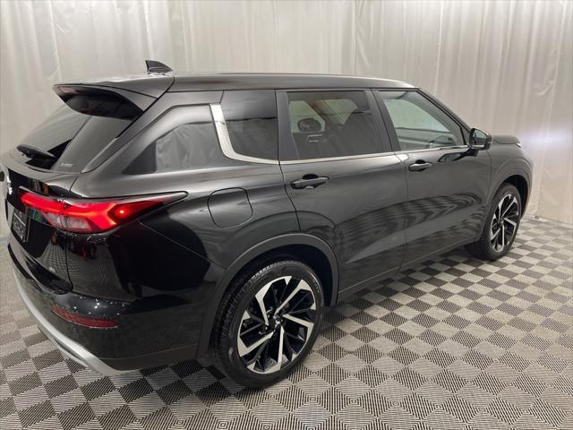 new 2024 Mitsubishi Outlander car, priced at $38,610