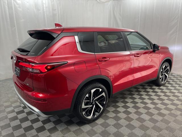 new 2024 Mitsubishi Outlander car, priced at $38,610