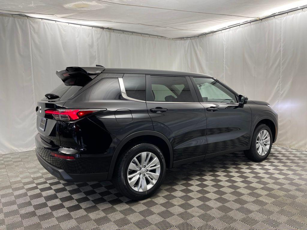 new 2025 Mitsubishi Outlander car, priced at $31,720