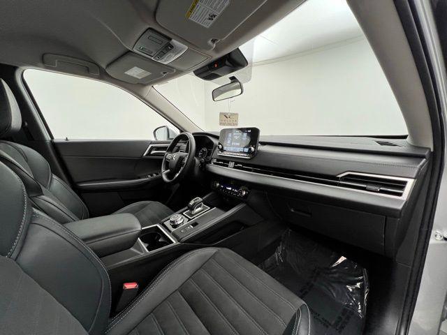 used 2024 Mitsubishi Outlander car, priced at $24,985