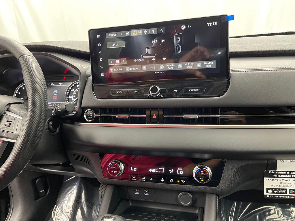 new 2025 Mitsubishi Outlander car, priced at $32,315
