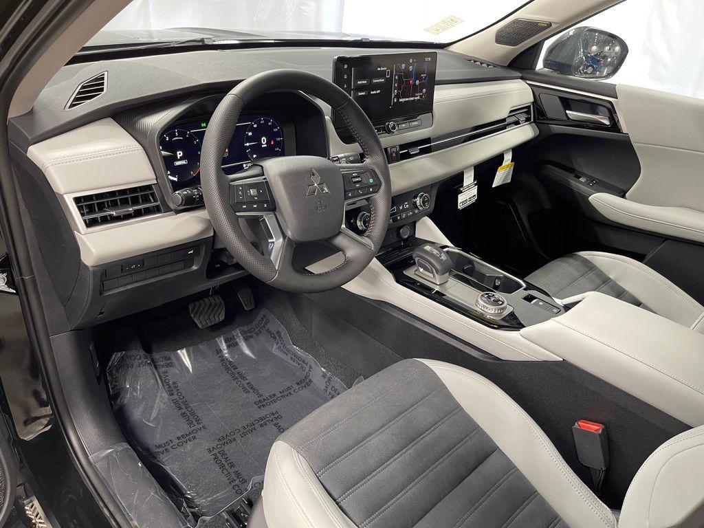 new 2025 Mitsubishi Outlander car, priced at $37,255