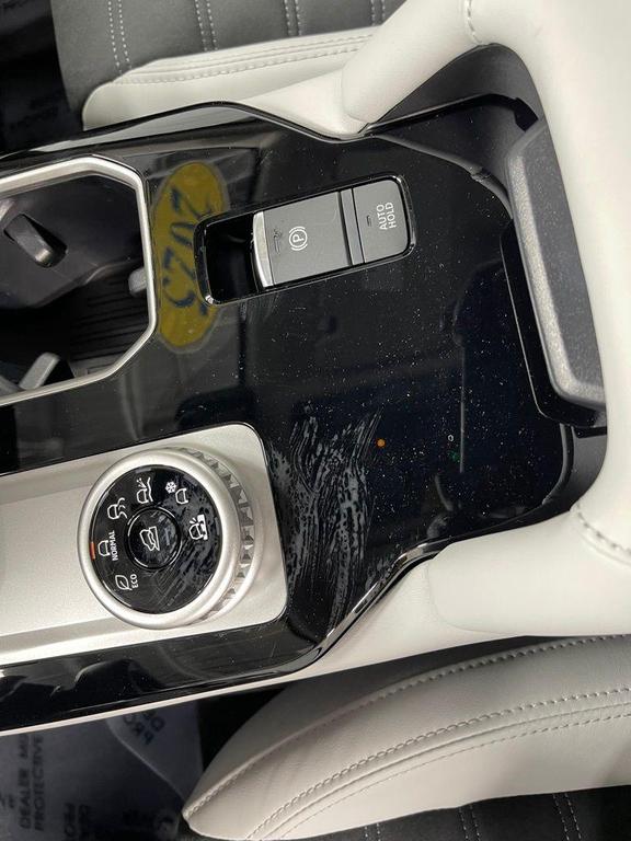 new 2025 Mitsubishi Outlander car, priced at $37,255