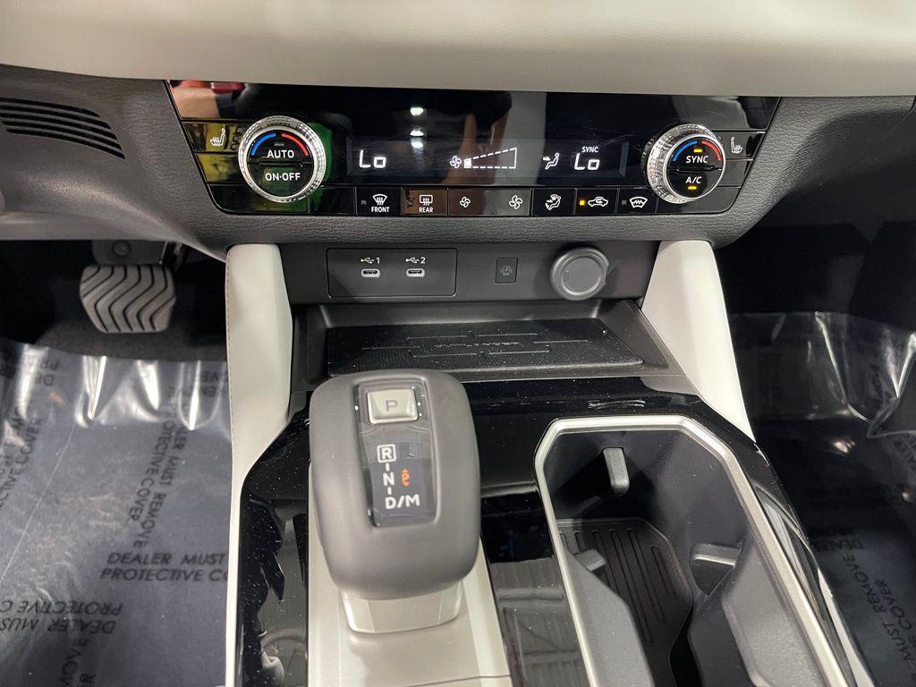 new 2025 Mitsubishi Outlander car, priced at $37,255