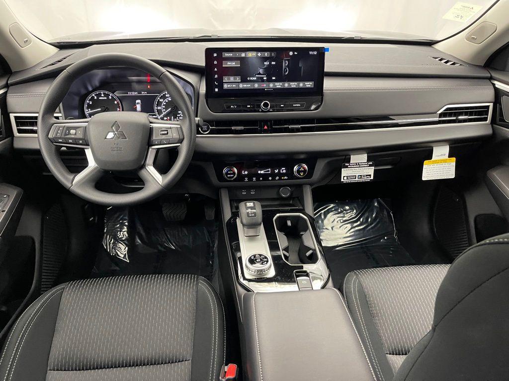 new 2025 Mitsubishi Outlander car, priced at $32,315