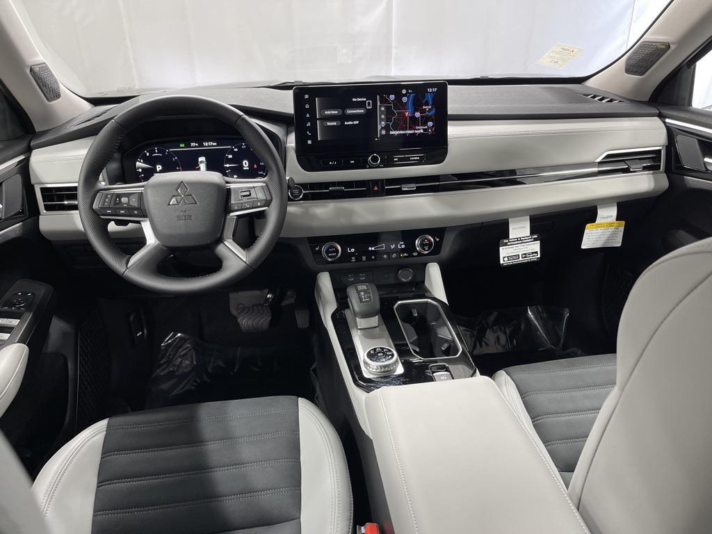 new 2025 Mitsubishi Outlander car, priced at $37,795