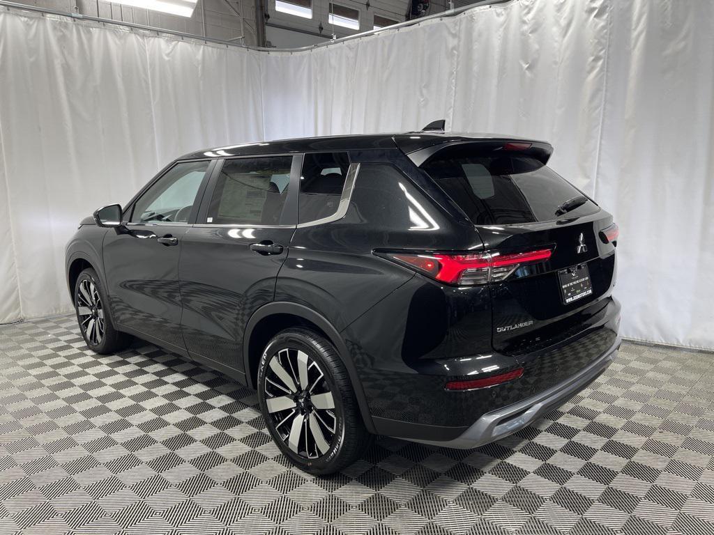 new 2025 Mitsubishi Outlander car, priced at $37,795
