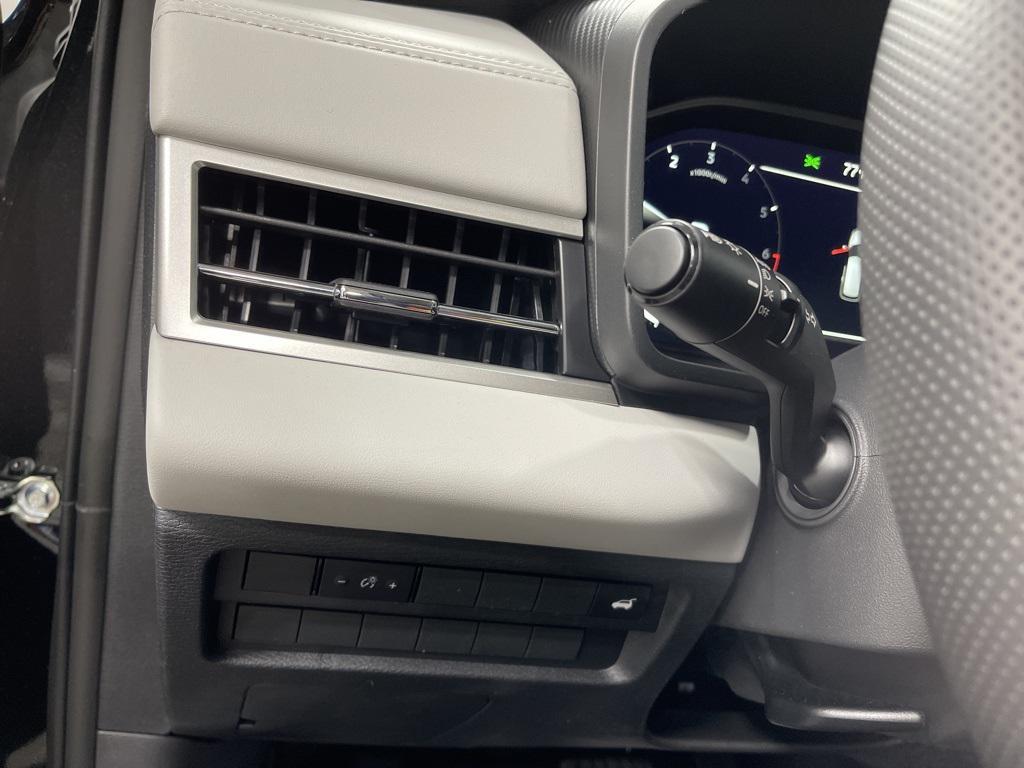new 2025 Mitsubishi Outlander car, priced at $37,795