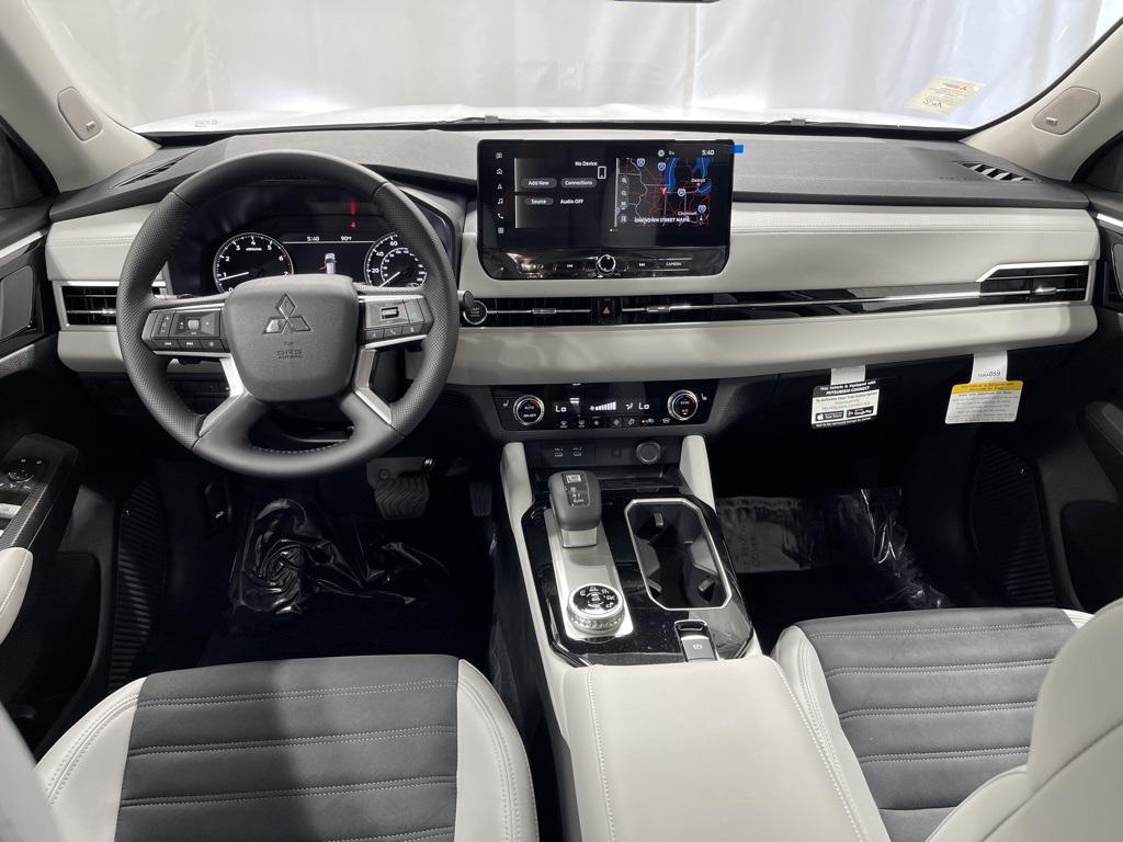 new 2025 Mitsubishi Outlander car, priced at $34,595