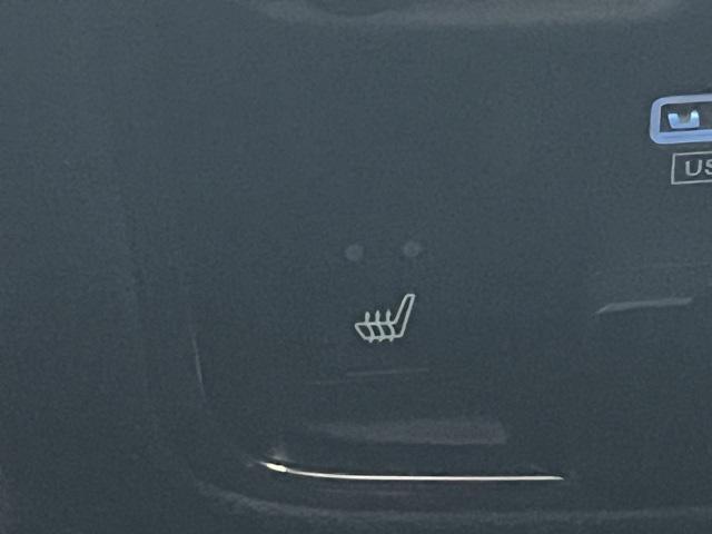 used 2016 Jeep Grand Cherokee car, priced at $11,600